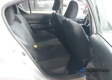 2015 Toyota Prius C Three from USA, damaged, VIN JTDKDTB30F1580908